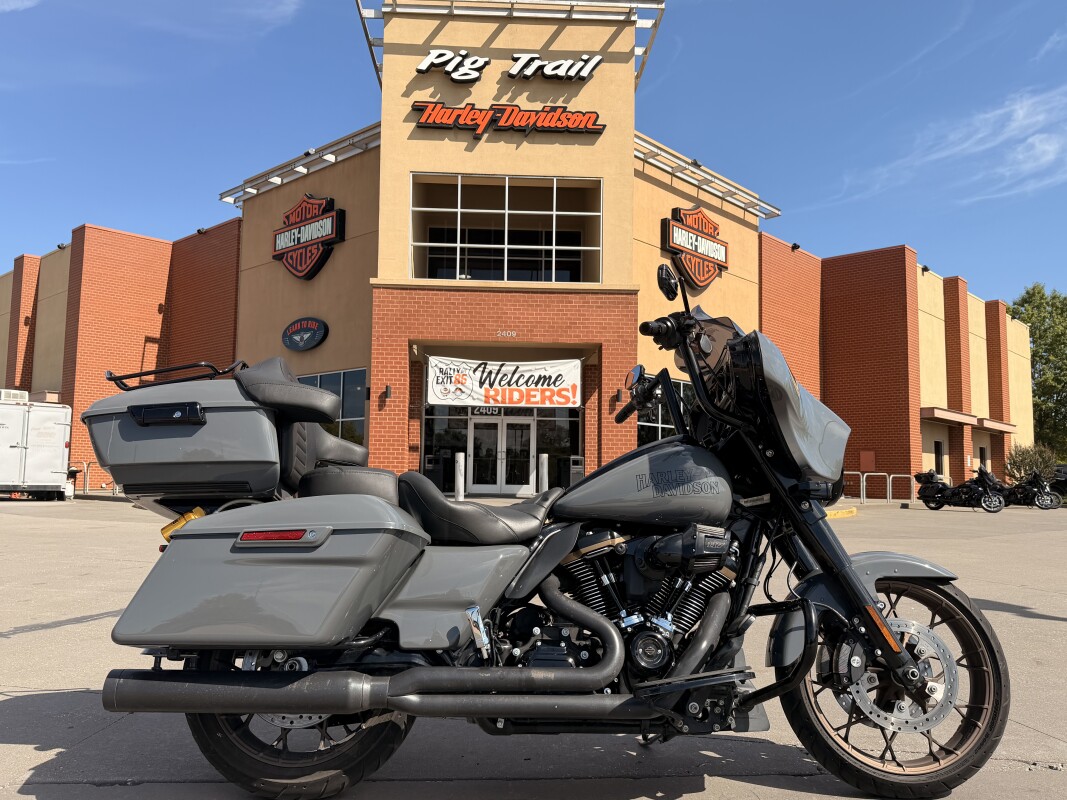 2022 Harley-Davidson Street Glide ST FLHXST Gunship Gray 659710