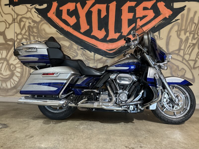 FLHTKSE 2017 CVO™ Limited