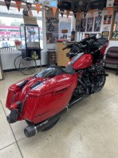 2025 Harley-Davidson® CVO™ Road Glide® ST Rally Red thumb 3