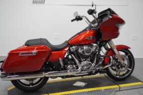 2024 Harley-Davidson® Road Glide® Whiskey Fire thumb 3