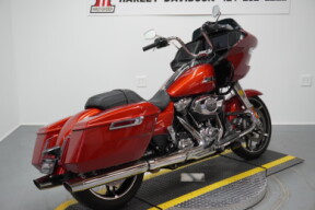 2024 Harley-Davidson® Road Glide® Whiskey Fire thumb 2
