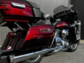 2014 Harley-Davidson® Electra Glide® Ultra Limited Two-Tone Mysterious Red Sunglo/Blackened Cayenne  thumb 2