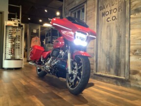 Harley-Davidson® Street Glide® 2025 FLHX T36-25 Brilliant Red thumb 2