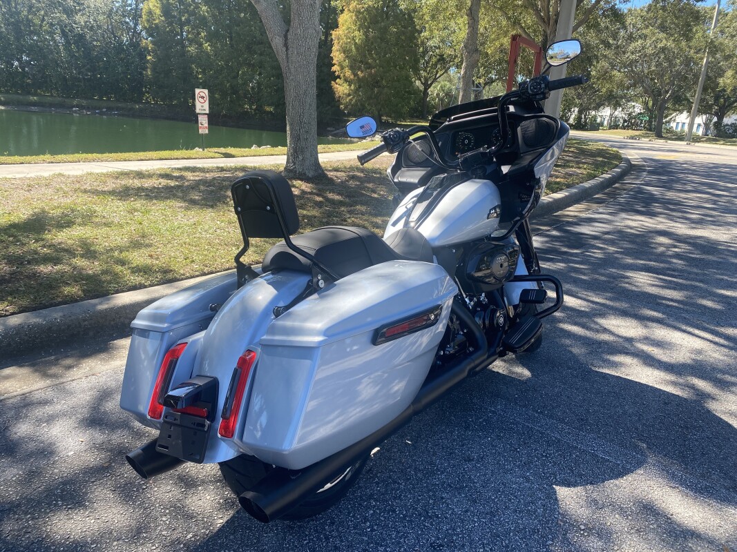 2024 Harley-Davidson Road Glide - Photo 10