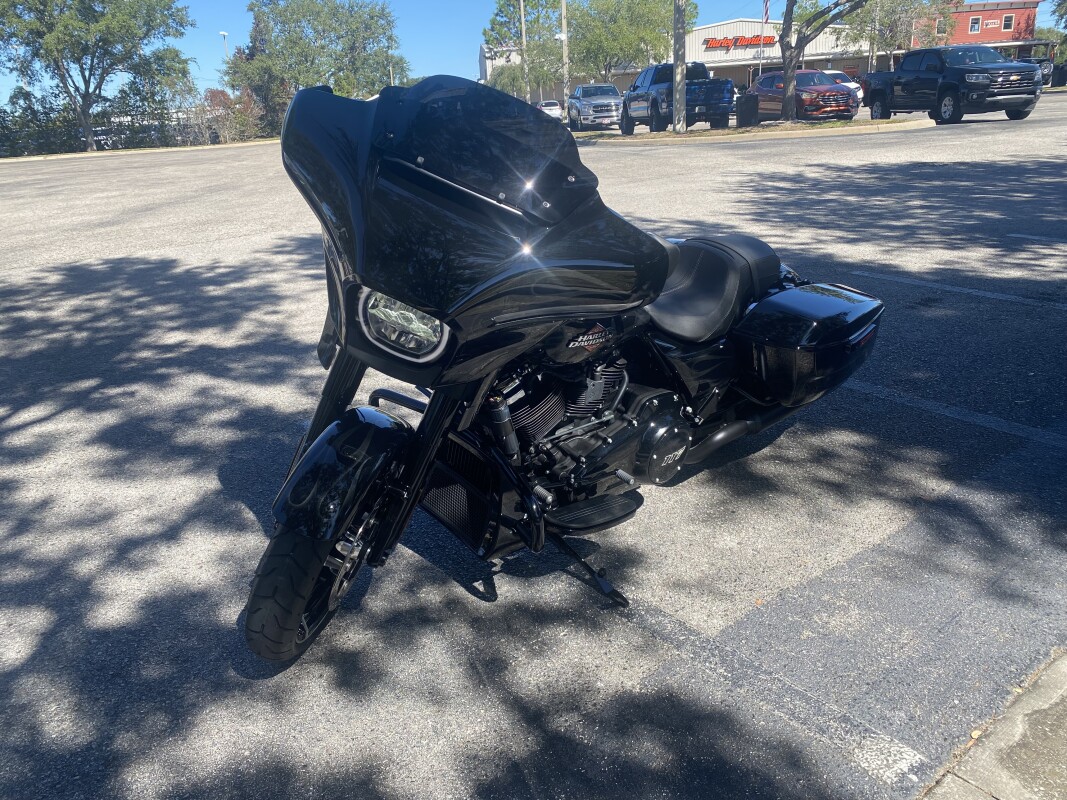 2025 Harley-Davidson Street Glide - Photo 4