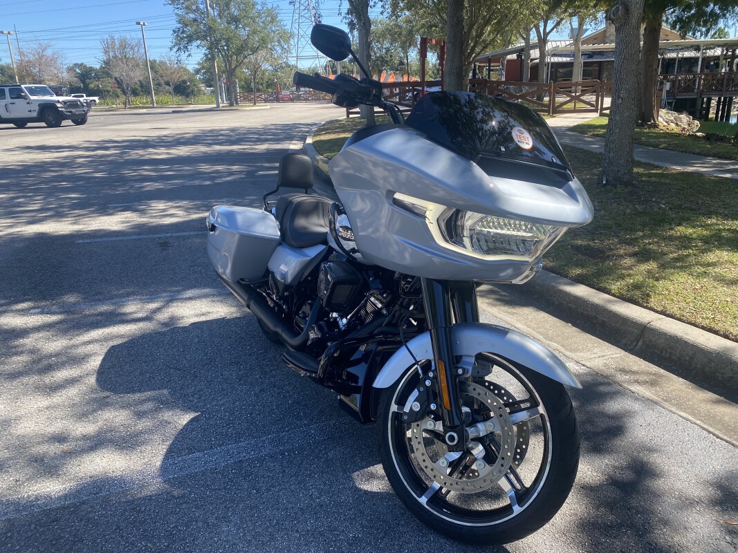 2024 Harley-Davidson Road Glide - Photo 4