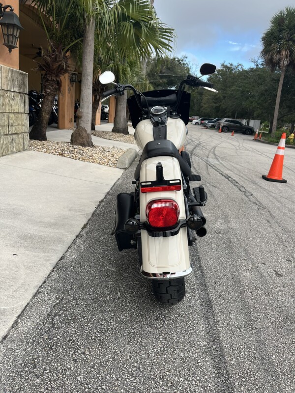 2022 H-D Heritage Classic 114 - Photo 3