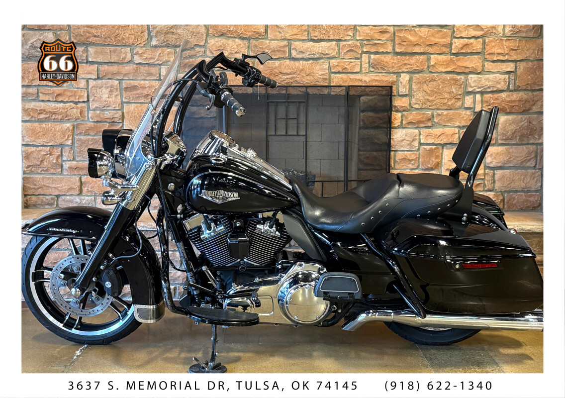 2014 Harley-Davidson Road King BLACK W/ PINSTRIPE - Photo 3