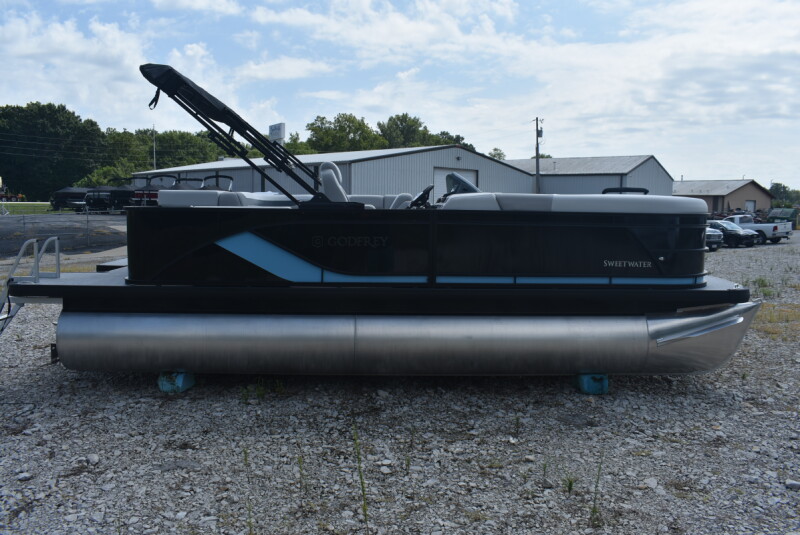 2026 Sweetwater 2086 C ~ 90Hp Stroke Engine with $6000 in Custom Options. 