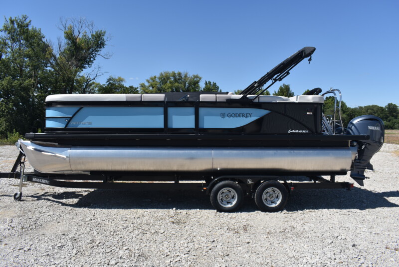 2026 Sweetwater 2286 C Tritoon ~200Hp 4S Engine with $19,000 in Custom Options.  