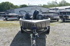 2025 Lowe Outlet 20 ~150Hp 4-Stroke Engine with $3,500 in custom options  thumb 3