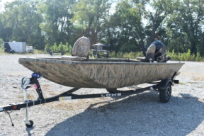 2026 Lowe Roughneck 1860 Tiller ~ 60Hp 4-Stroke Engine with $3700 in Options thumb 3