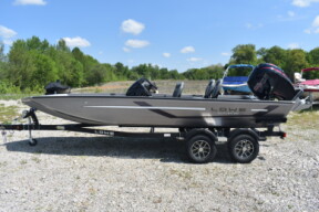 2025 Lowe Outlet 20 ~150Hp 4-Stroke Engine with $3,500 in custom options  thumb 1
