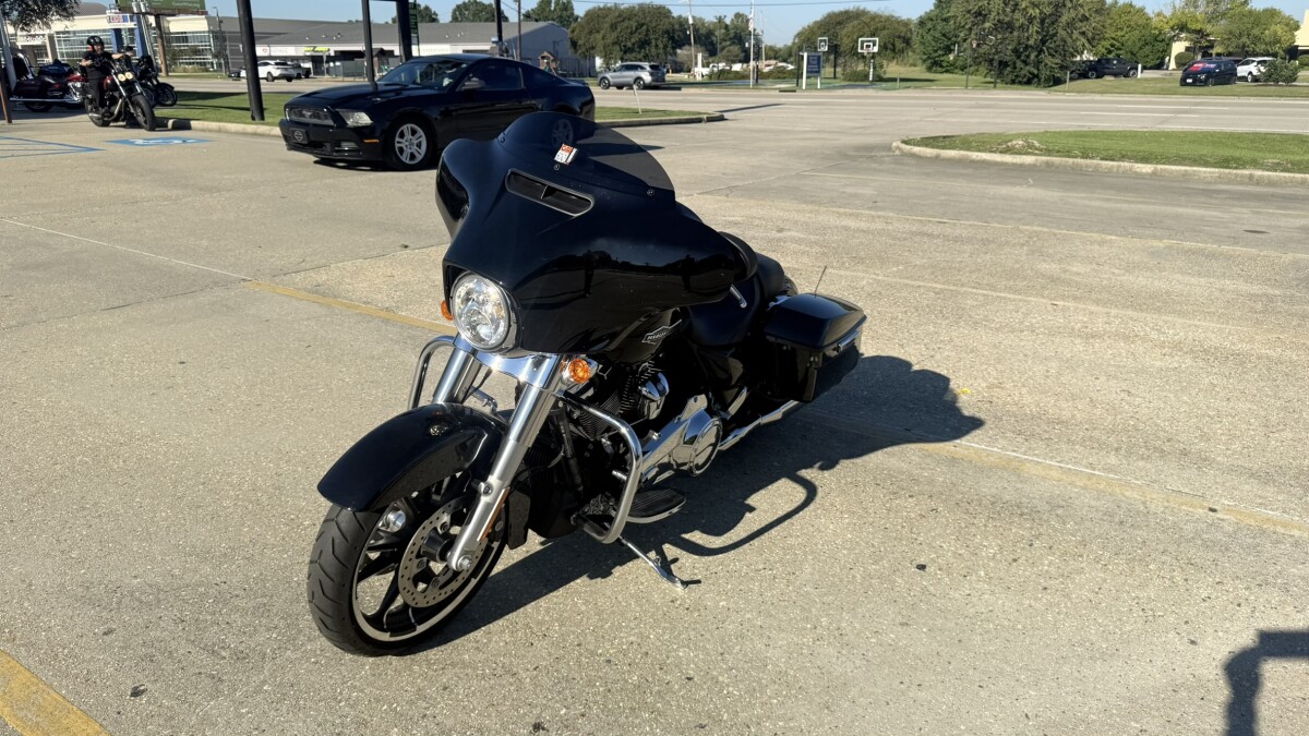 2023 Harley-Davidson Street Glide - Photo 8