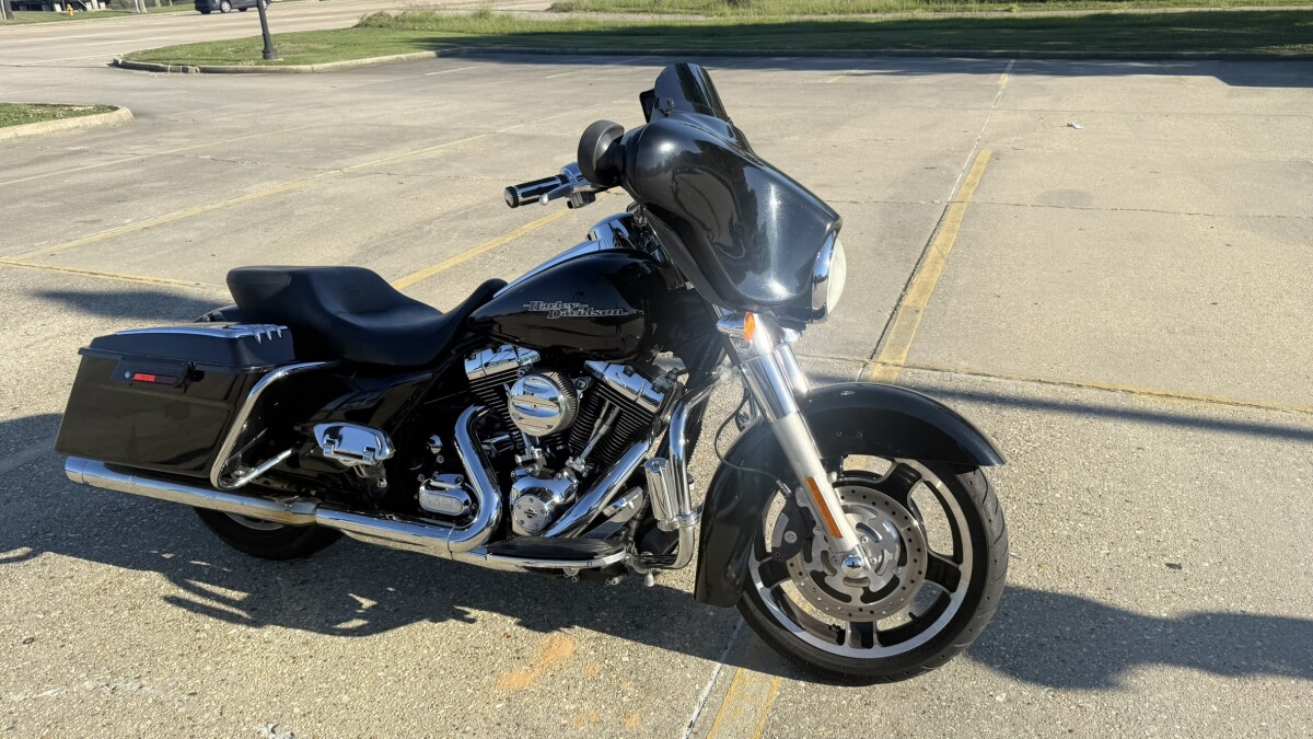 2013 Harley-Davidson Street Glide - Photo 2