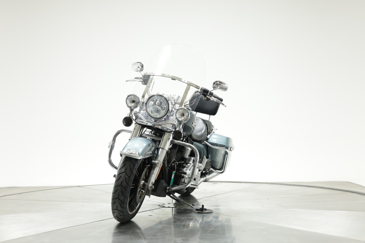 2020 HARLEY-DAVIDSON FLHR ROAD KING in SILVER PINE/SPRUCE with 24896 miles - Photo 6