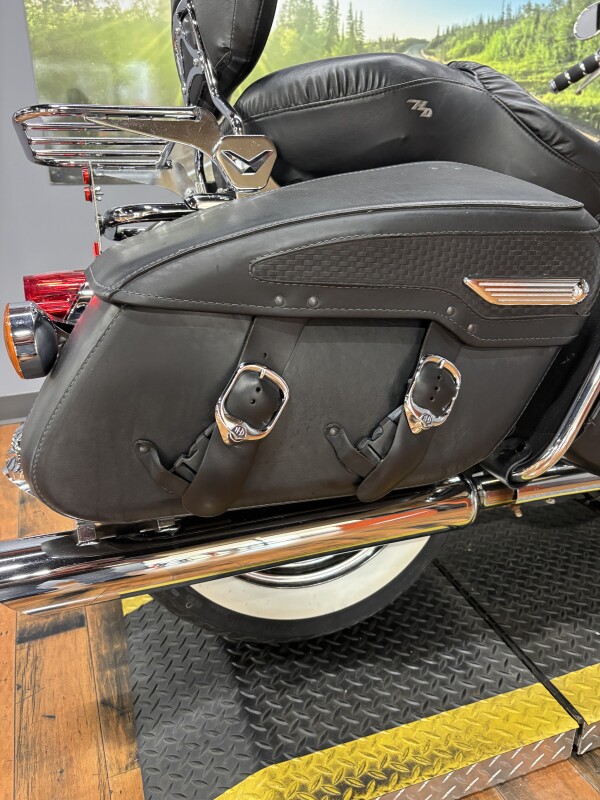 2005 Harley-Davidson Road King Classic CHERRY/BLACK W/PINSTRIPE - Photo 3