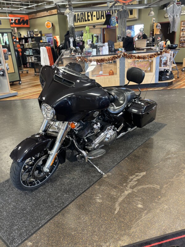 Harley-Davidson Street Glide Special 2021 FLHXS BLK - Photo 4
