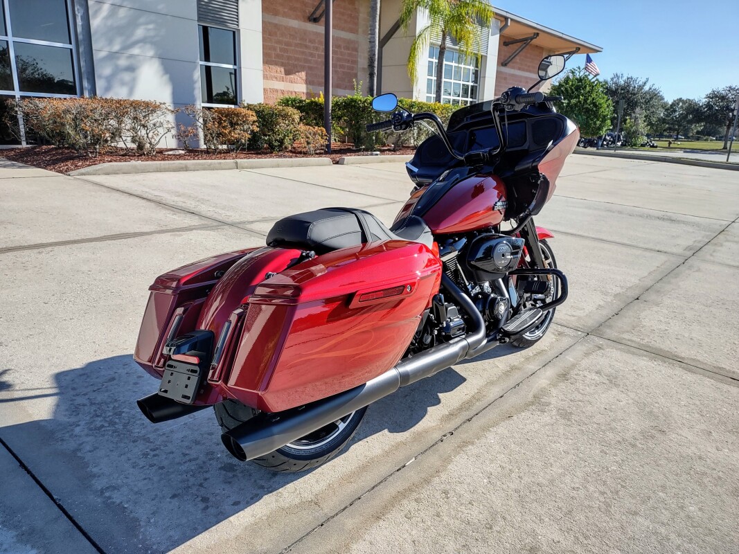 Road Glide - Photo 4