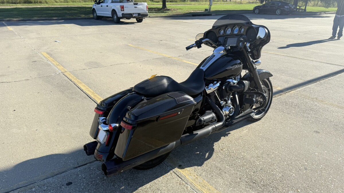 2017 Harley-Davidson Street Glide Special - Photo 2