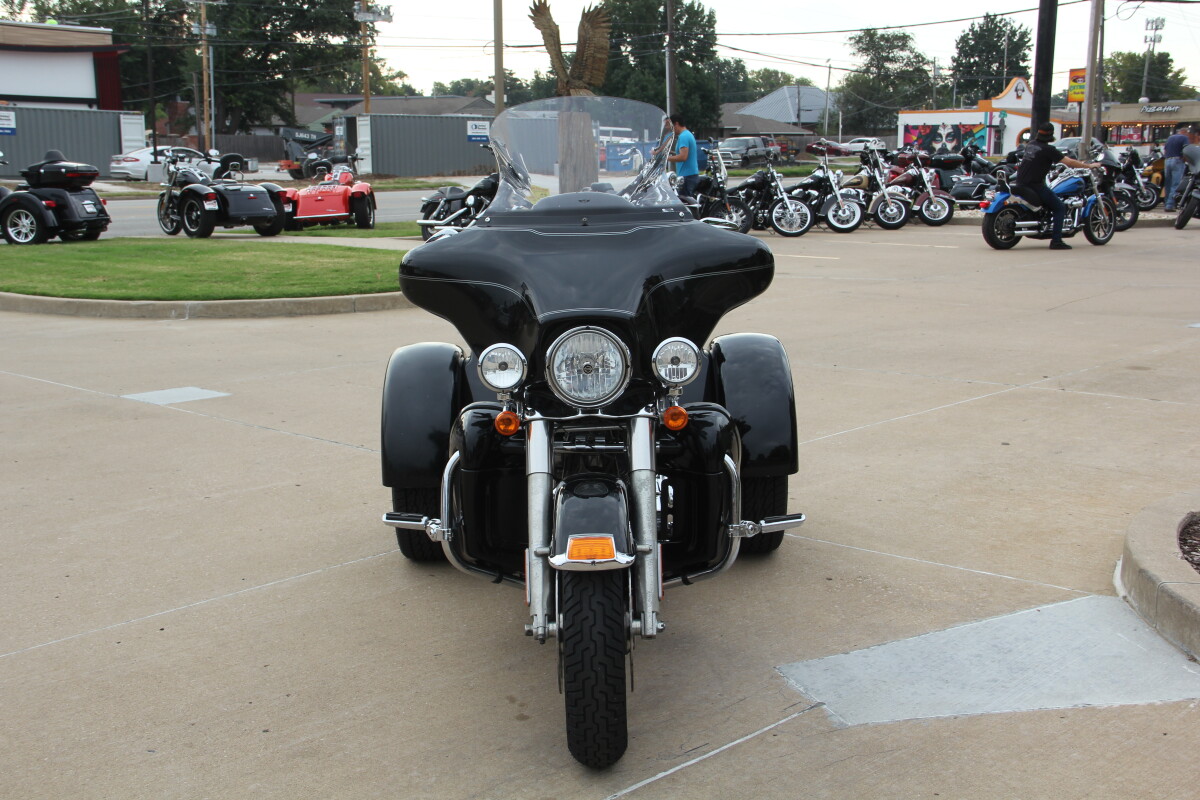 2009 Tri Glide Ultra Classic Vivid Black - Photo 8