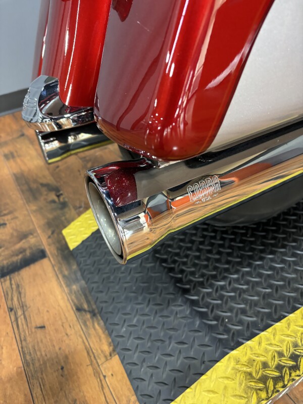 2019 Harley-Davidson Road Glide Ultra WCKD RED/BARSLV W/PINSTRIPE - Photo 8