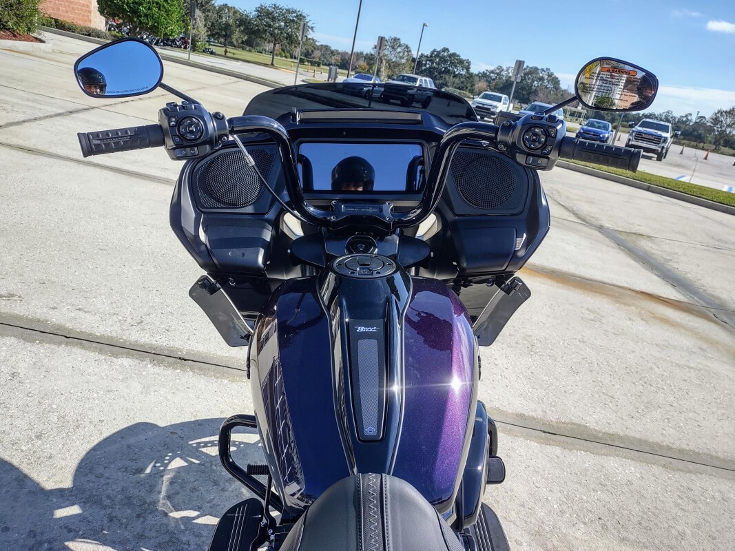 Road Glide - Photo 6