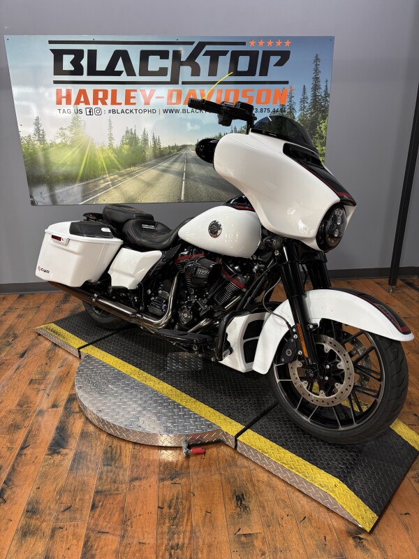 2021 Harley-Davidson CVO Street Glide GREAT WHITE PEARL & BLK HOL - Photo 10