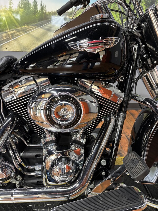 2014 Harley-Davidson Softail Deluxe - Photo 2