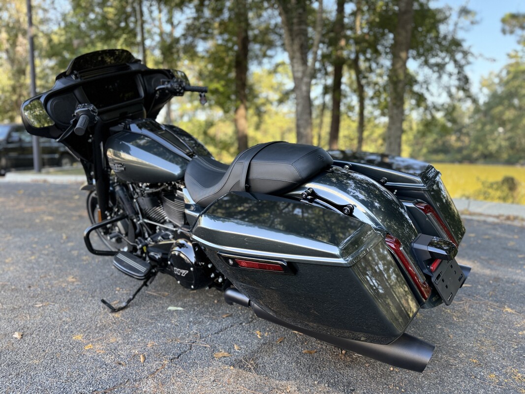 FLHX 2025 Street Glide - Photo 5