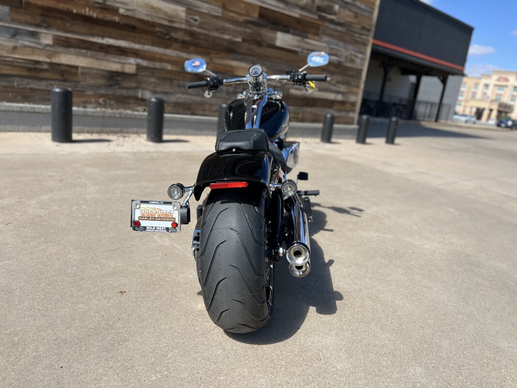 2025 Harley-Davidson Breakout Vivid Black - Photo 7