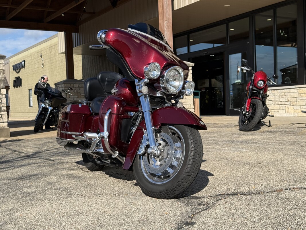 Harley-Davidson Street Glide 2008 FLHX RED - Photo 3
