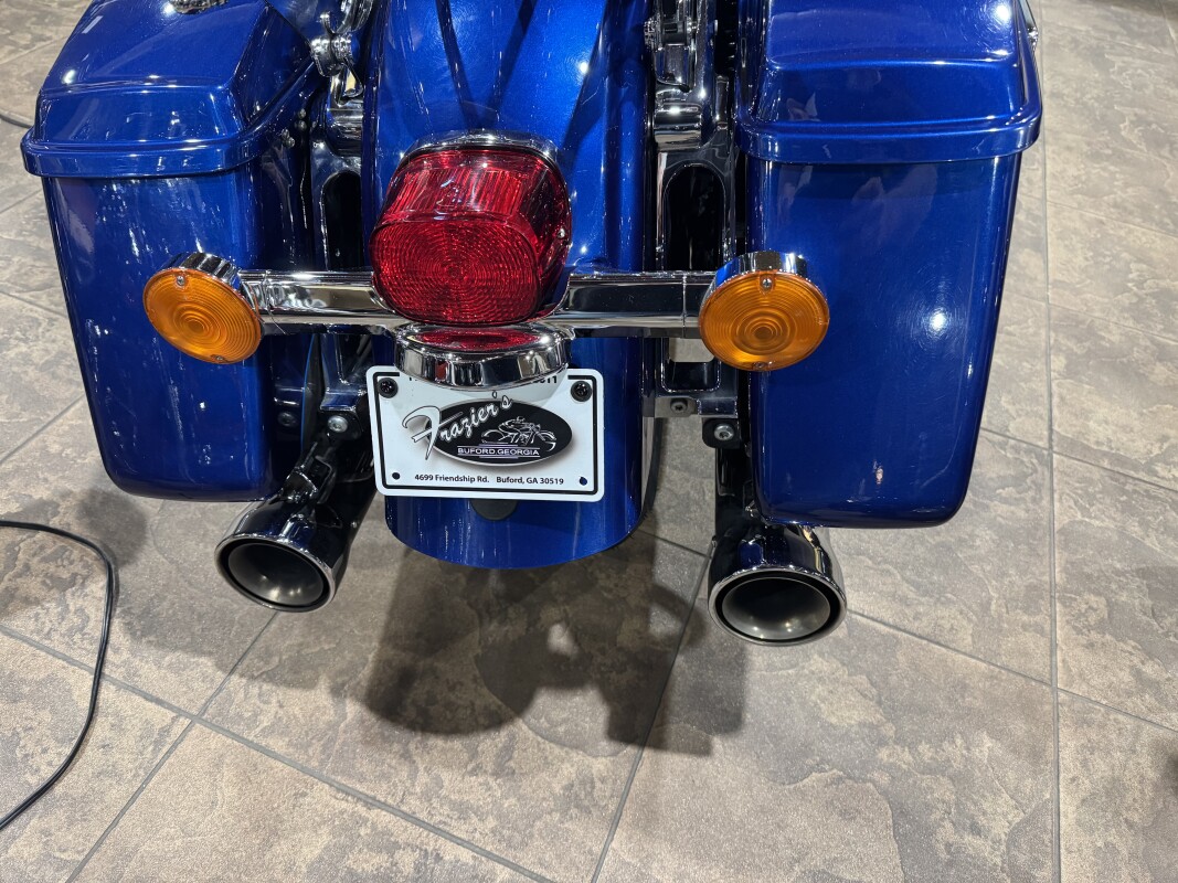 2017 Harley-Davidson Road King SUP BLU/BLT SLV W/PINSTRIPE - Photo 9