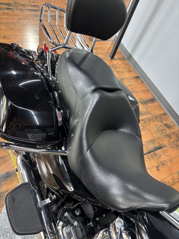 2021 Harley-Davidson Road King BLACK - Photo 6