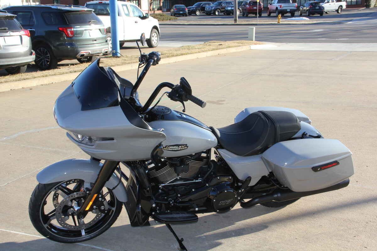 2025 Harley-Davidson Road Glide Billiard Gray - Black Finish - Photo 6