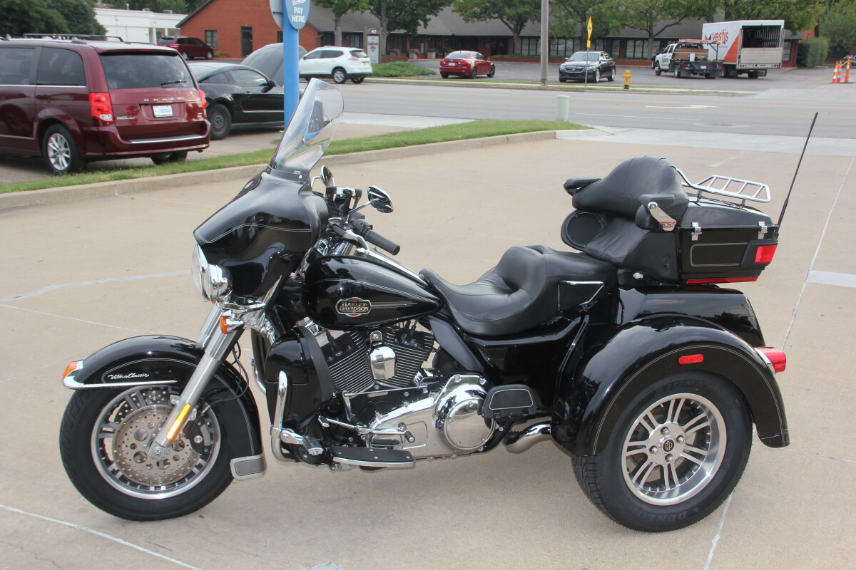 2009 Tri Glide Ultra Classic Vivid Black - Photo 6