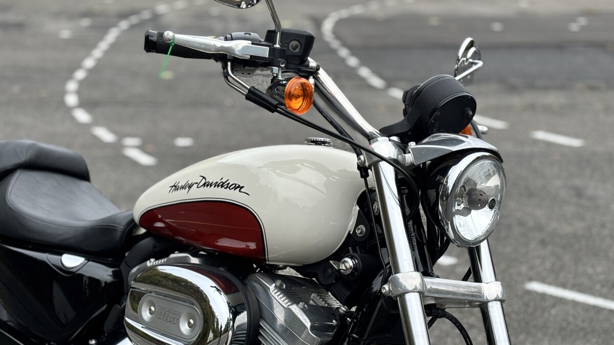 XL 883L 2011 SuperLow - Photo 10