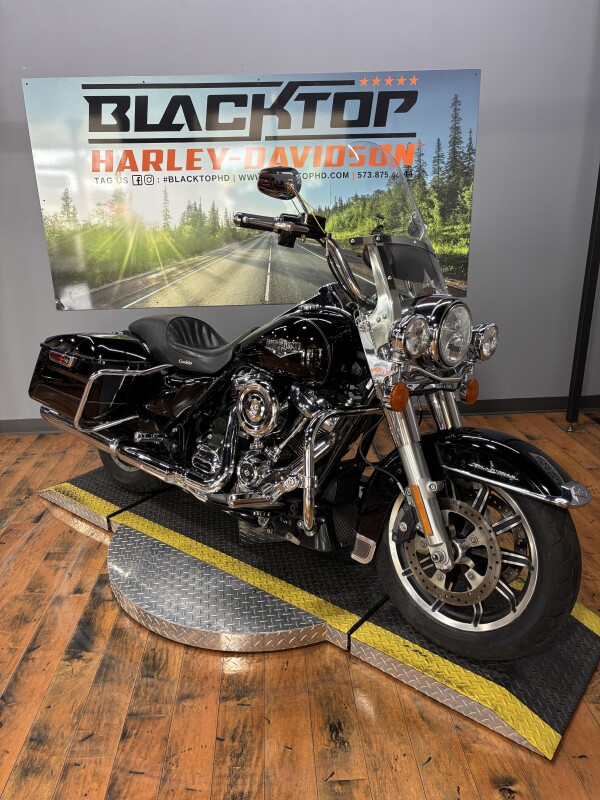 2017 Harley-Davidson Road King BLACK W/PINSTRIPE - Photo 10