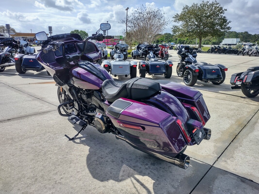 CVO Road Glide - Photo 7
