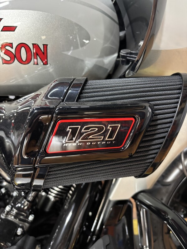 2025 Harley-Davidson CVO Road Glide ST MERCURY SILVER - Photo 6