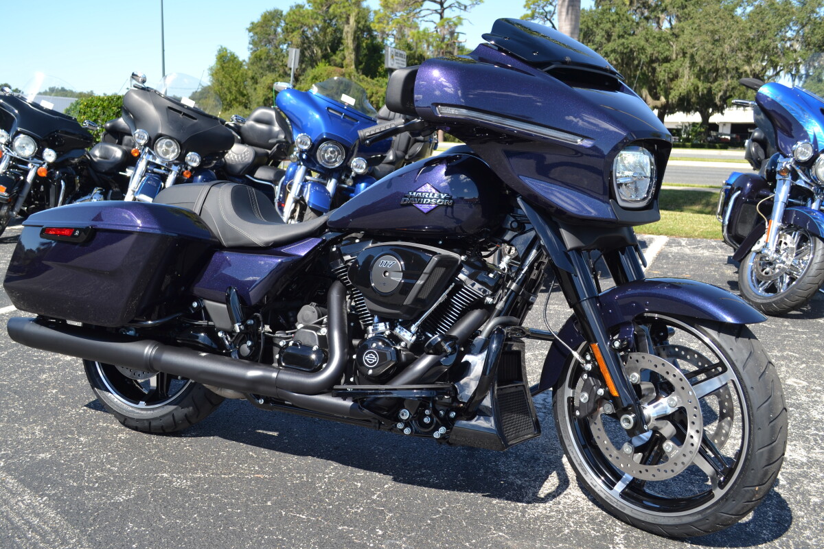 2025 Harley-Davidson Street Glide Mystic Shift - FLHX