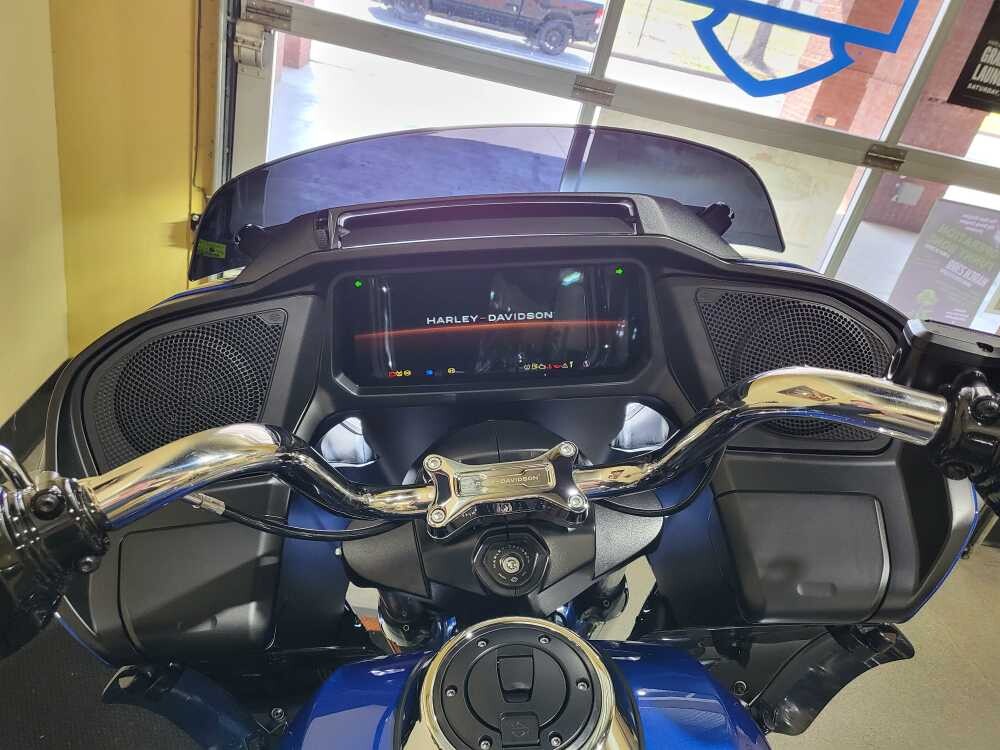 2025 Harley-Davidson Road Glide Blue Burst - Photo 5