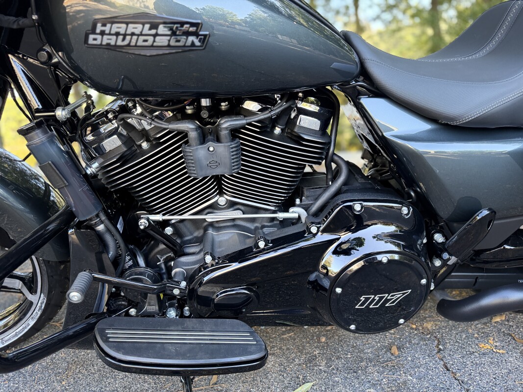 FLHX 2025 Street Glide - Photo 7