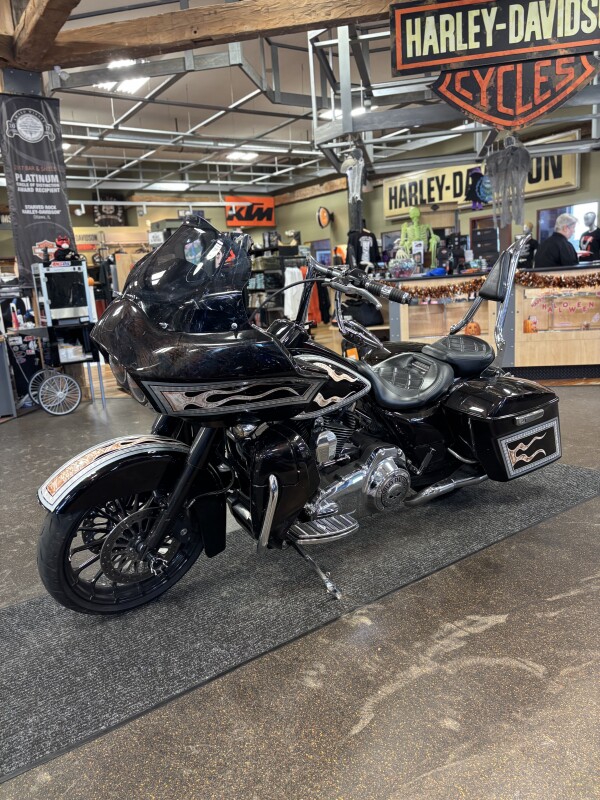 Harley-Davidson Road Glide Ultra 2013 FLTRU CUSTOM - Photo 4