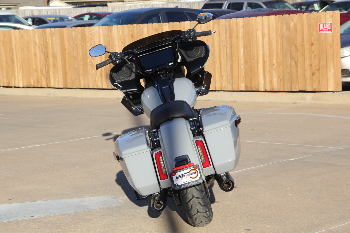 2025 Harley-Davidson Road Glide Billiard Gray - Black Finish - Photo 9