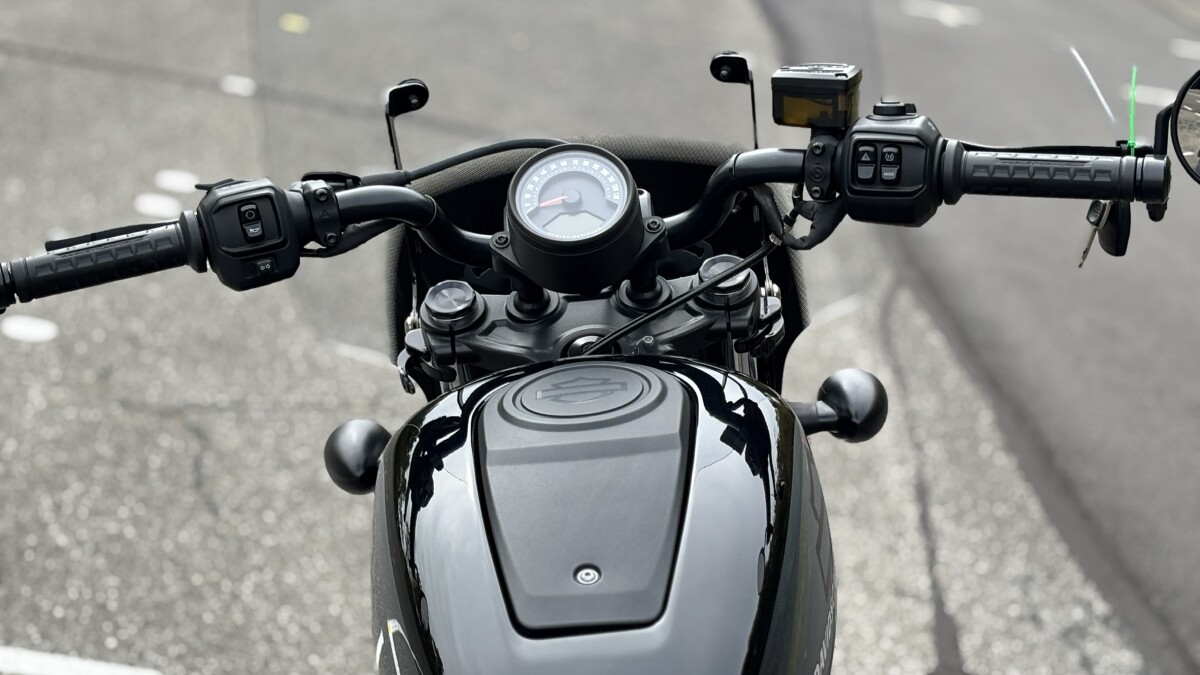 RH975 2022 Nightster - Photo 10