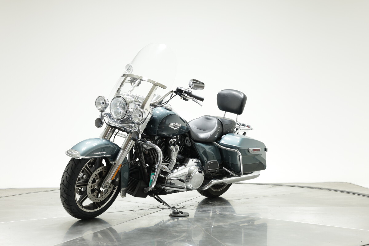 2020 HARLEY-DAVIDSON FLHR ROAD KING in SILVER PINE/SPRUCE with 24896 miles - Photo 7