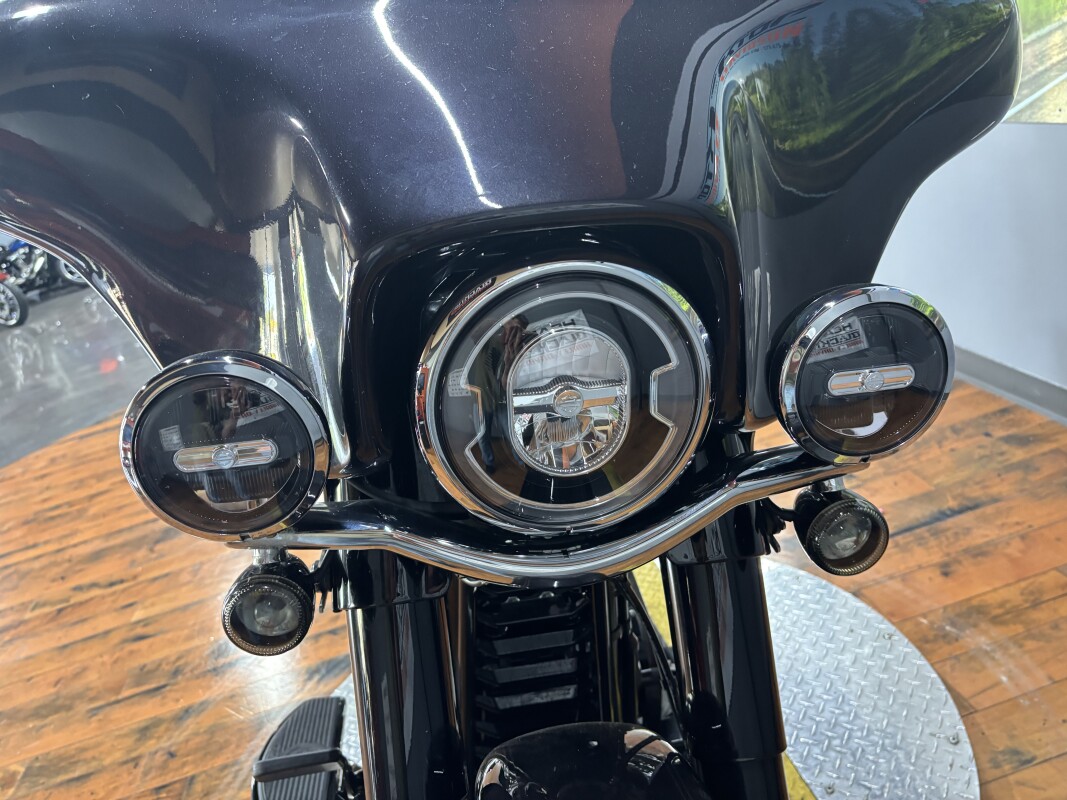 2021 Harley-Davidson Heritage Classic 114 BLACK JACK METALLIC W/PINST - Photo 5