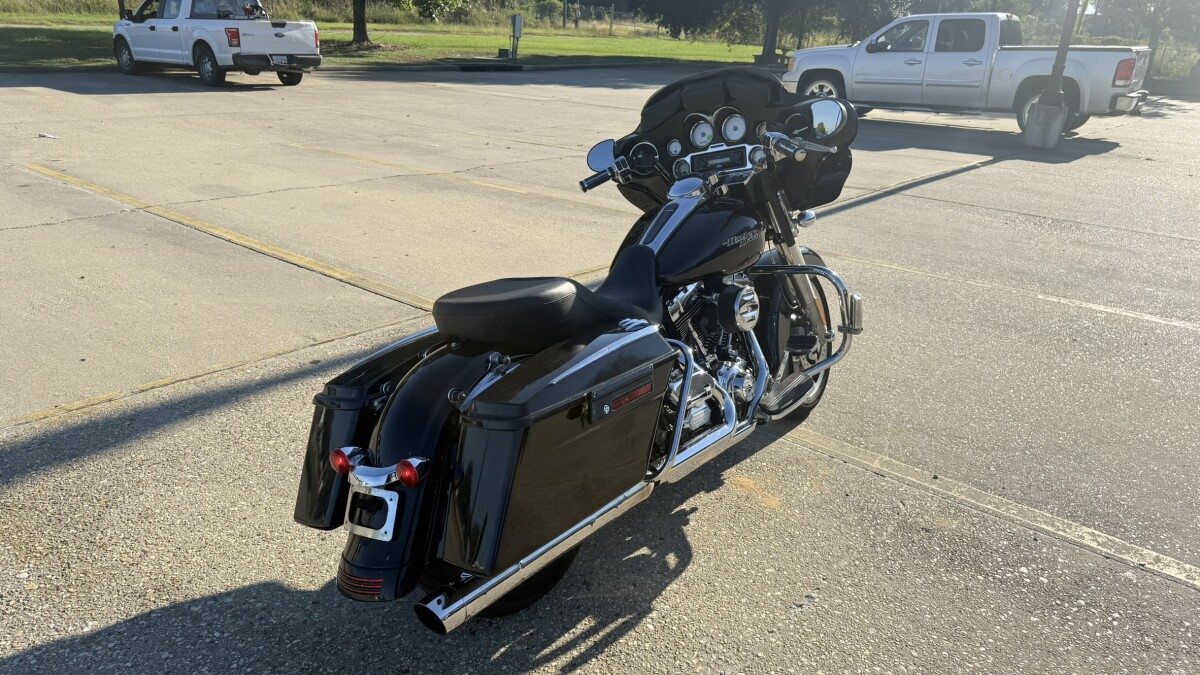 2013 Harley-Davidson Street Glide - Photo 6