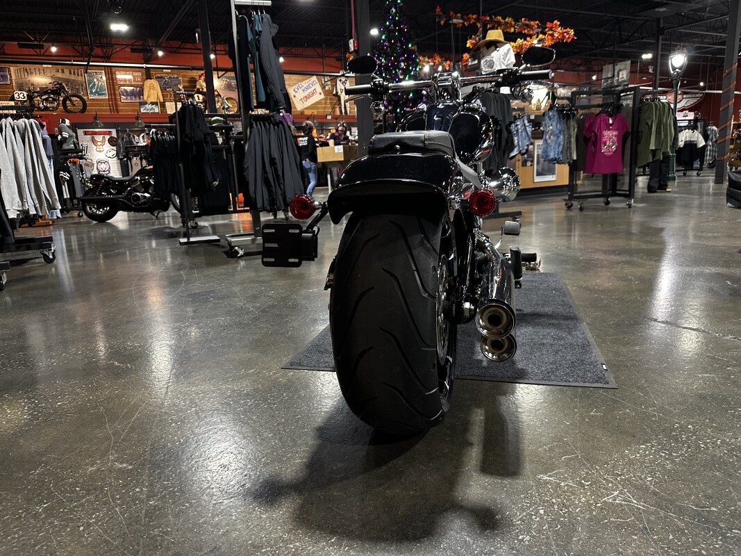 Harley-Davidson Breakout 117 2024 FXBR BLACK - Photo 8